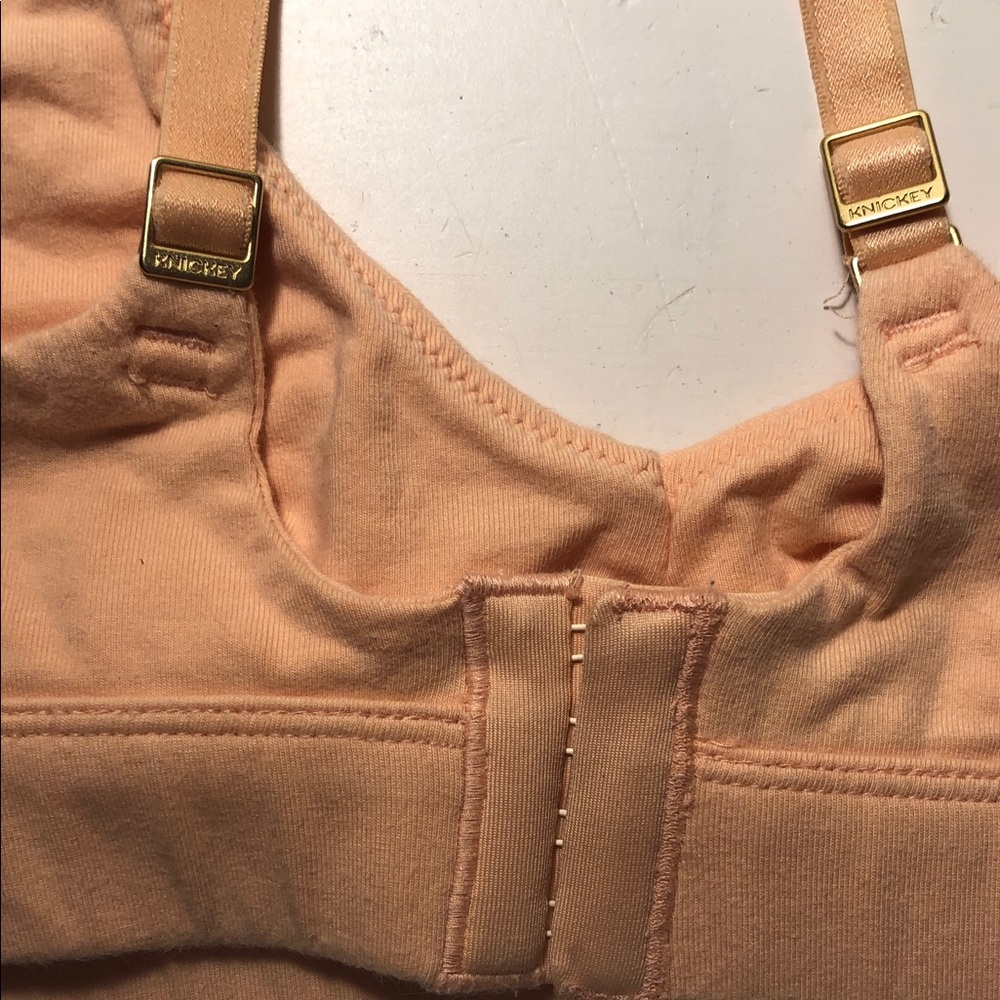 Knickey Triangle Keyhole Bra - Picture 3 of 5